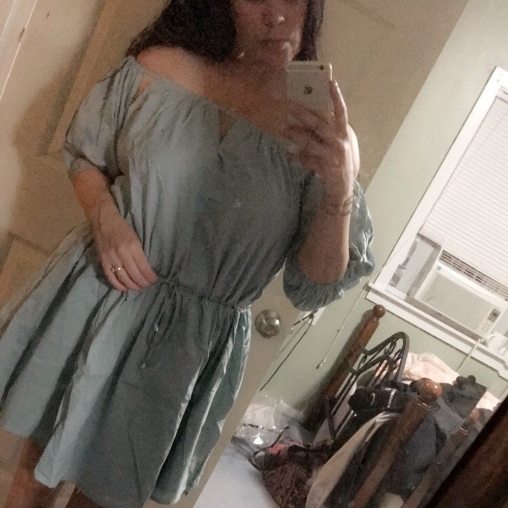 Dress - Picture 2 of 2